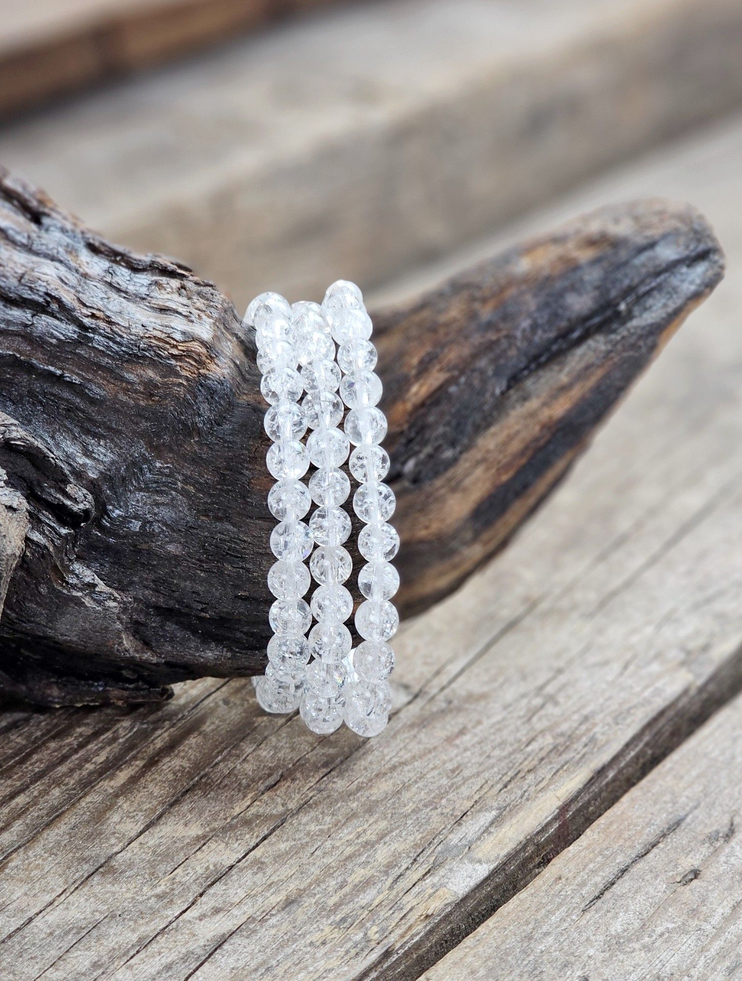 Krackelerad Bergkristall (Fire and Ice), armband 6mm runda pärlor