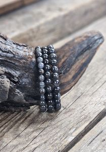 Svart Safir, armband 6mm runda pärlor