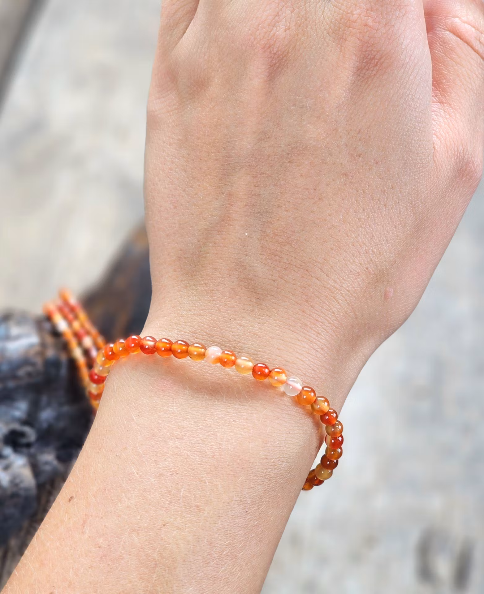 Karneol, armband 4mm runda pärlor