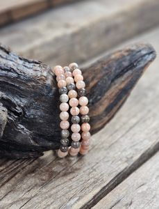 Persikomånsten & Svart Månsten mix, armband 6mm runda pärlor