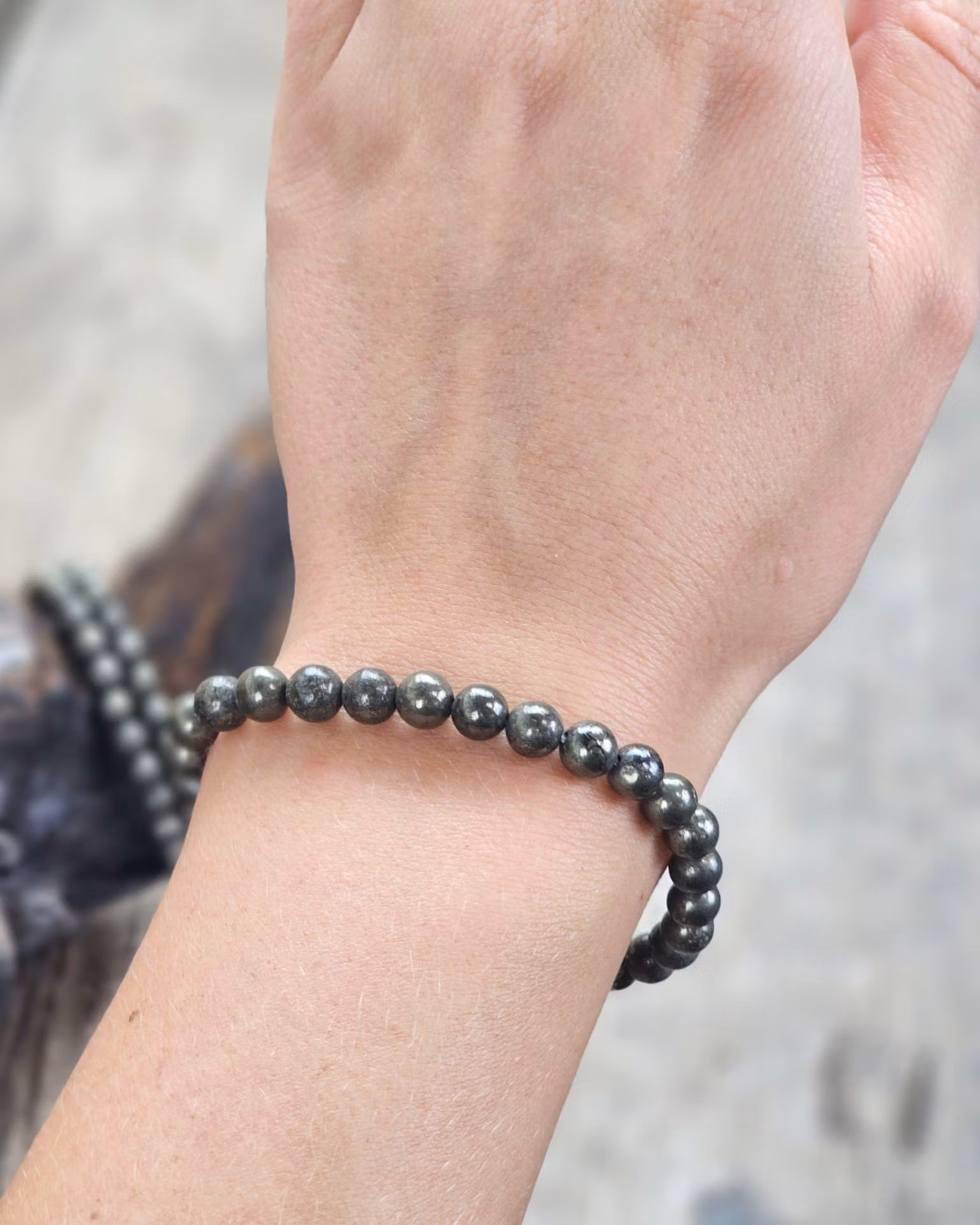 Pyrit glans, armband 6mm runda pärlor