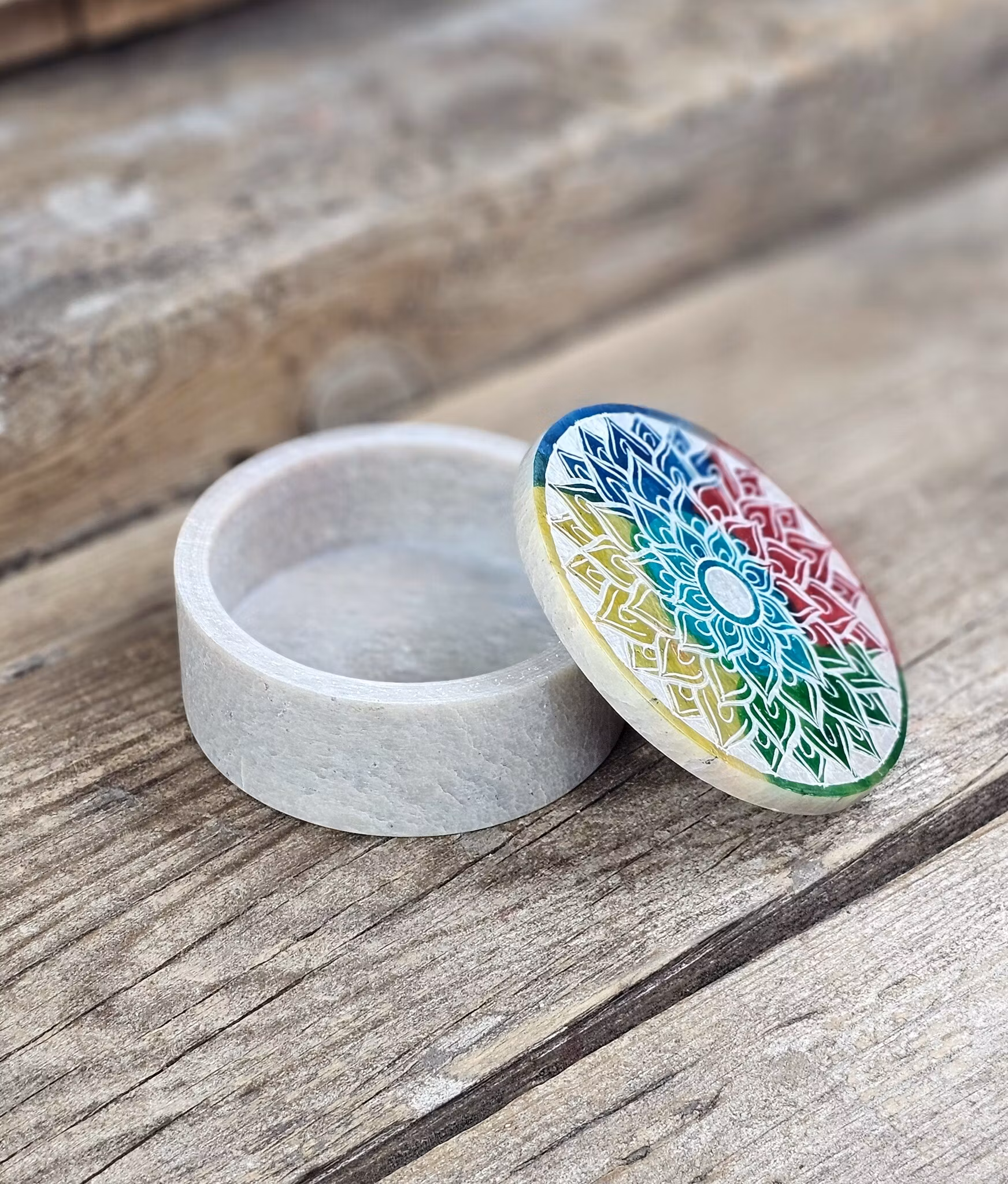 Förvaringsask i täljsten, Chakra mandala liten