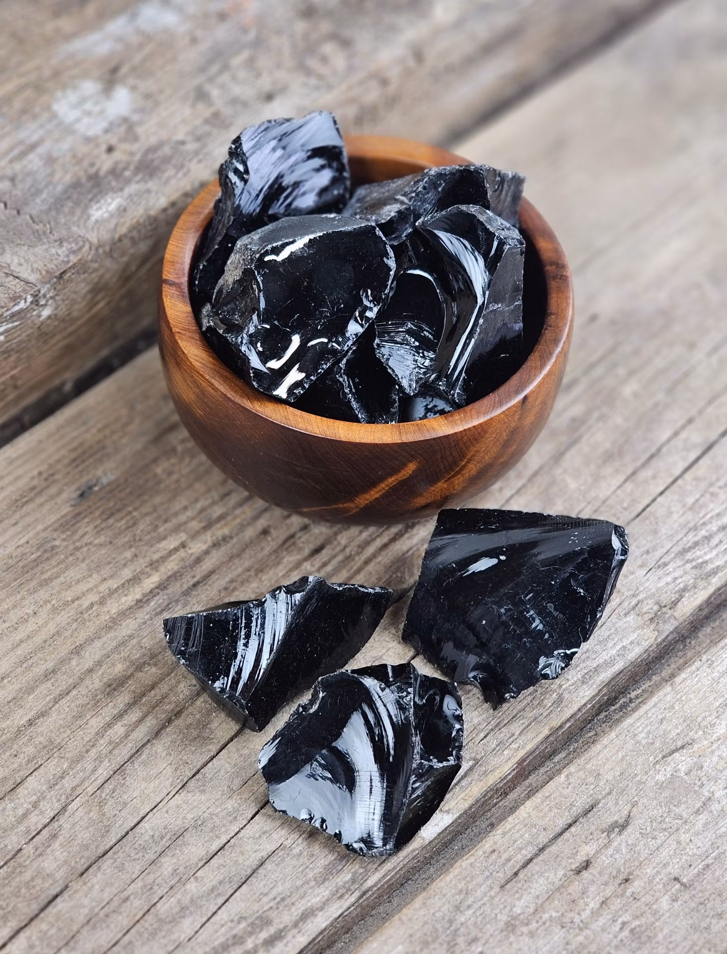 Svart Obsidian, rå