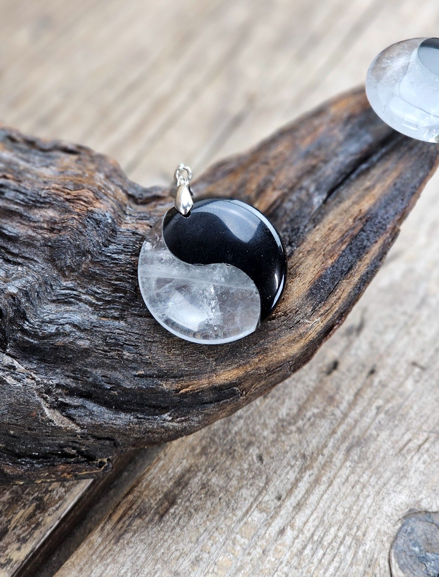 Yin & Yang, Bergkristall och Svart Obsidian silverpläterat hänge