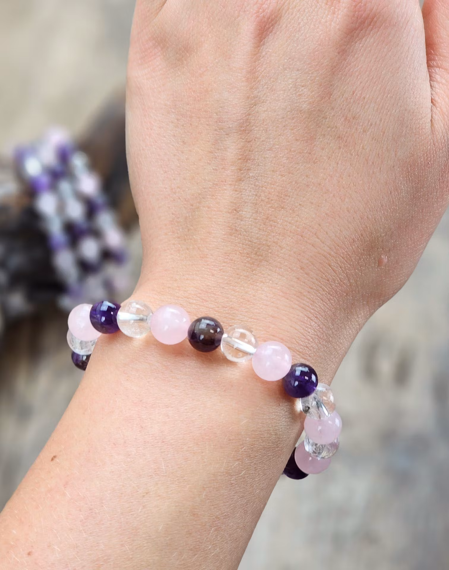 Ametist, Rosenkvarts & Bergkristall mix, armband 8mm runda pärlor