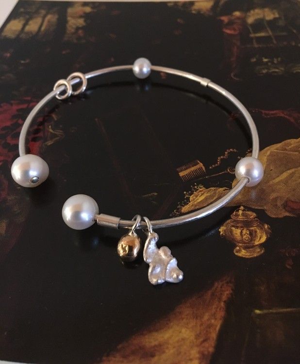 Bracelet With Pearls