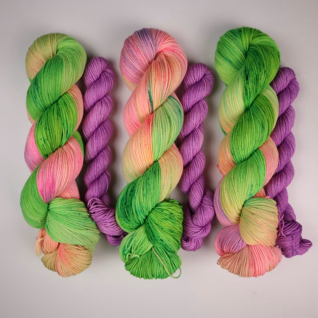 Merino Sock-kit 100g+20g "One pill makes you larger and one pill makes you small" #1