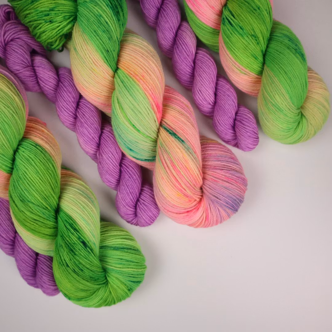 Merino Sock-kit 100g+20g "One pill makes you larger and one pill makes you small" #1