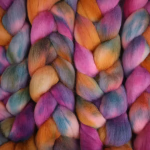 Handfärgad ulltops Corriedale "Candy" ca 100g