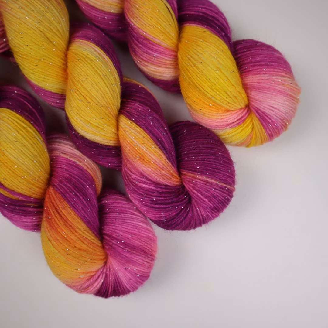 GLITTER Sockgarn "Kristina på fest"