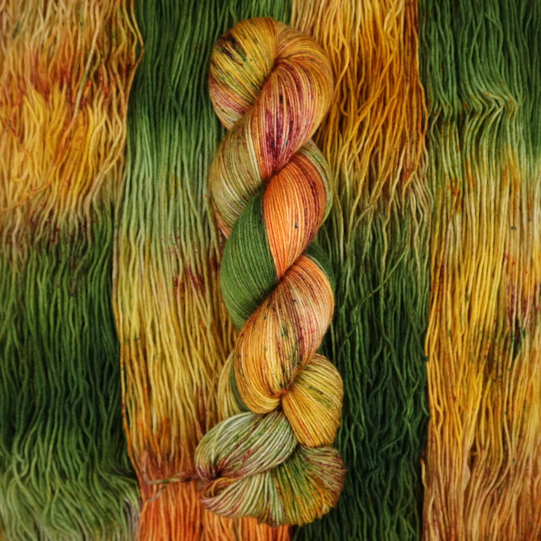 Sockgarn "Trollet springer till skogs"