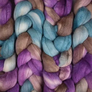 Handfärgad ulltops Merino Silke "Huldra" ca 100g