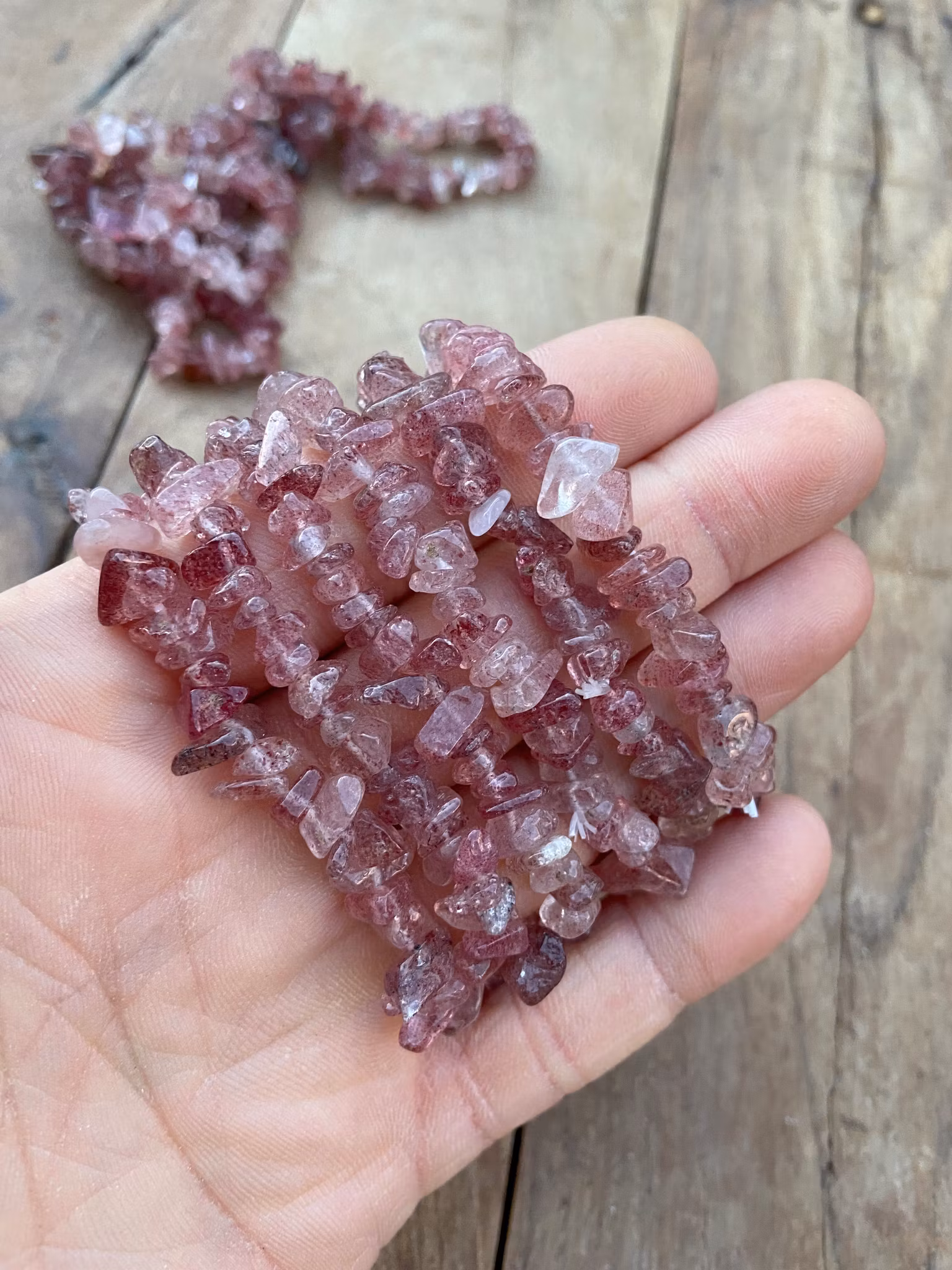 Armband Jordgubbskvarts (Chips)