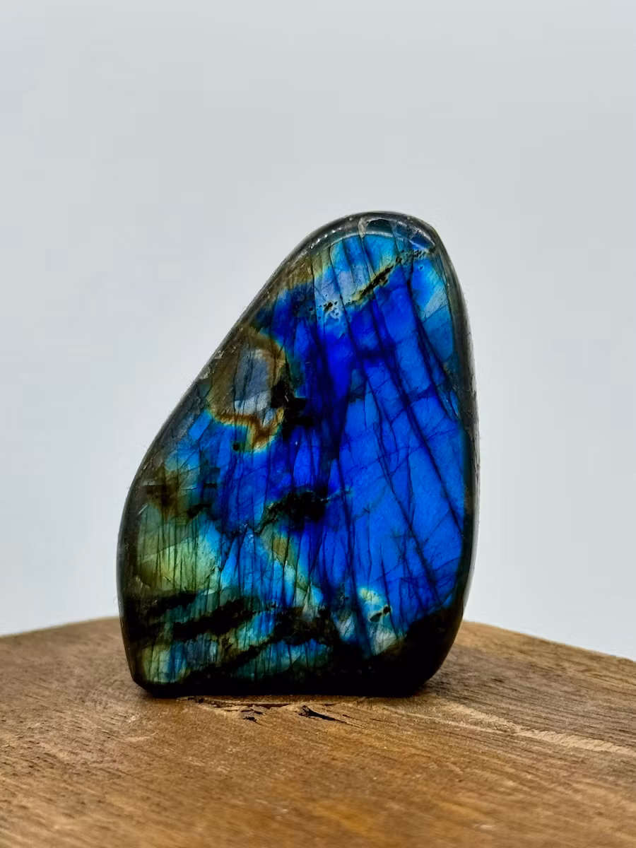 Stående Labradorit (Free form)