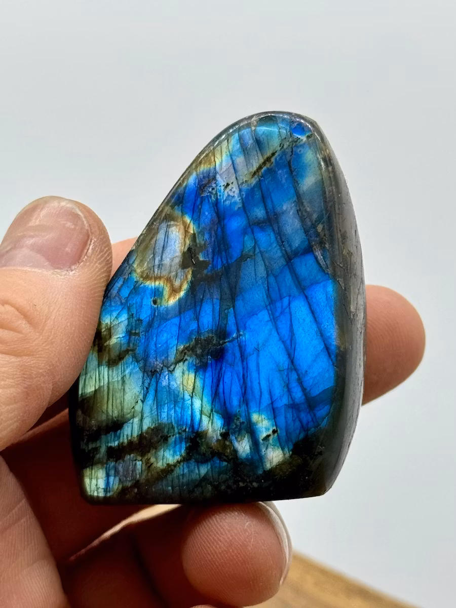 Stående Labradorit (Free form)