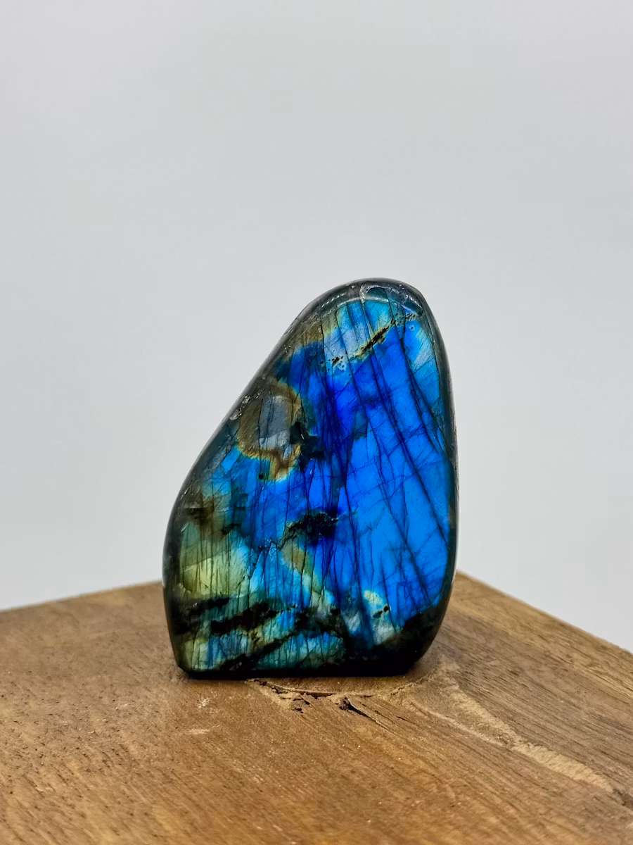 Stående Labradorit (Free form)