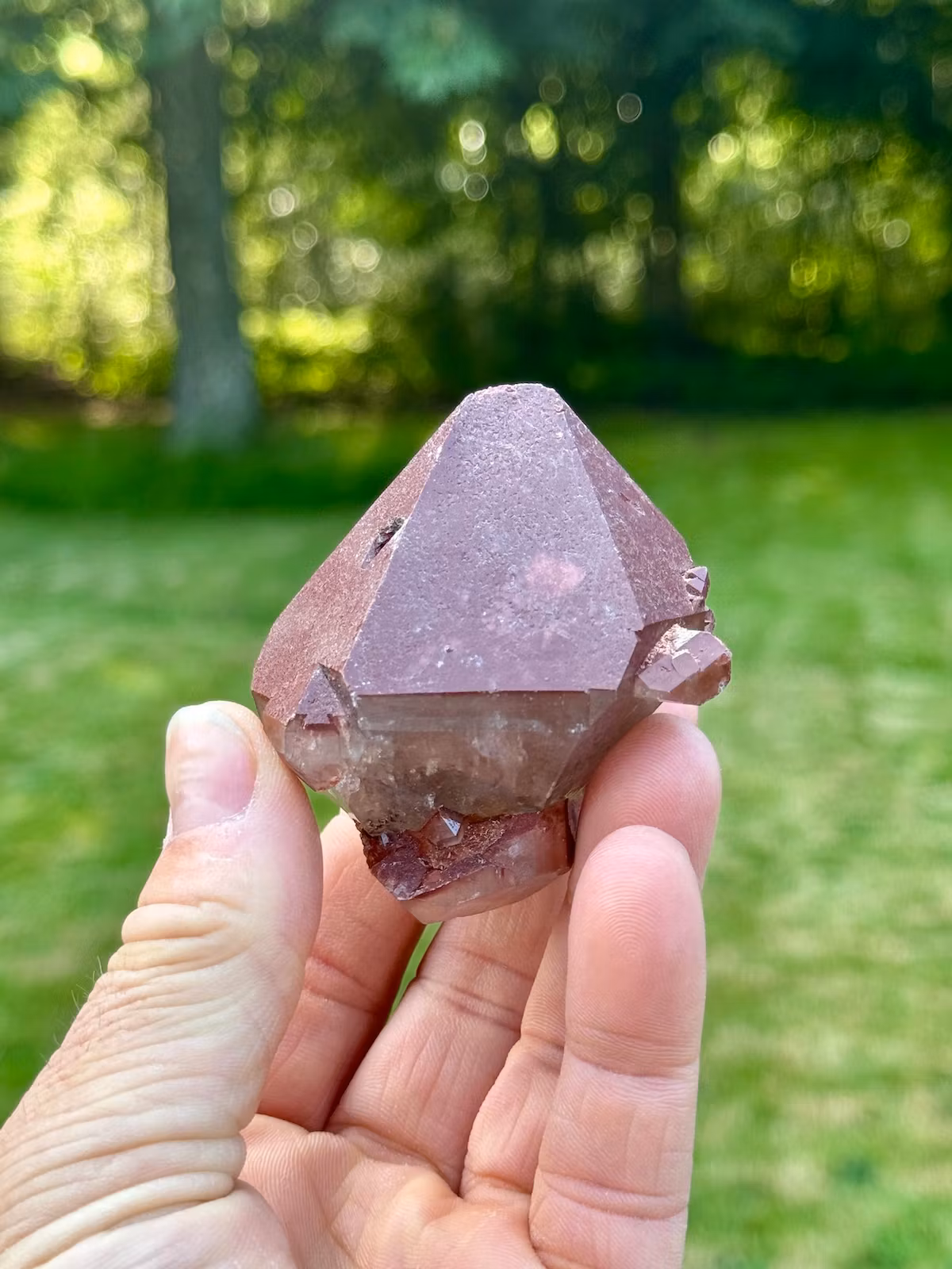 Spets Hematoid Bergkristall (röd golden healer)