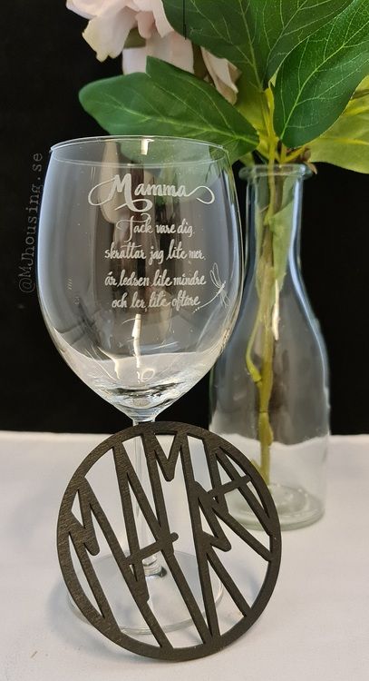 Vinglas MAMMA med Glasunderlägg