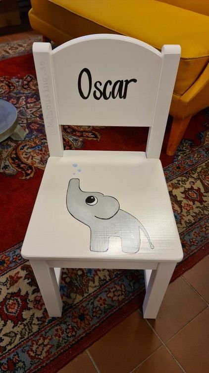 Handmålad Barnstol med 1 figur
