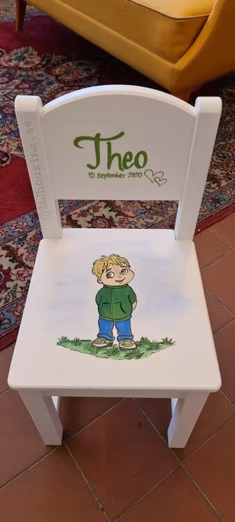 Handmålad Barnstol Miljöbild