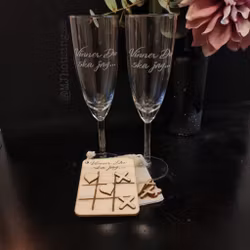 Champagne med Tic Tac Toe