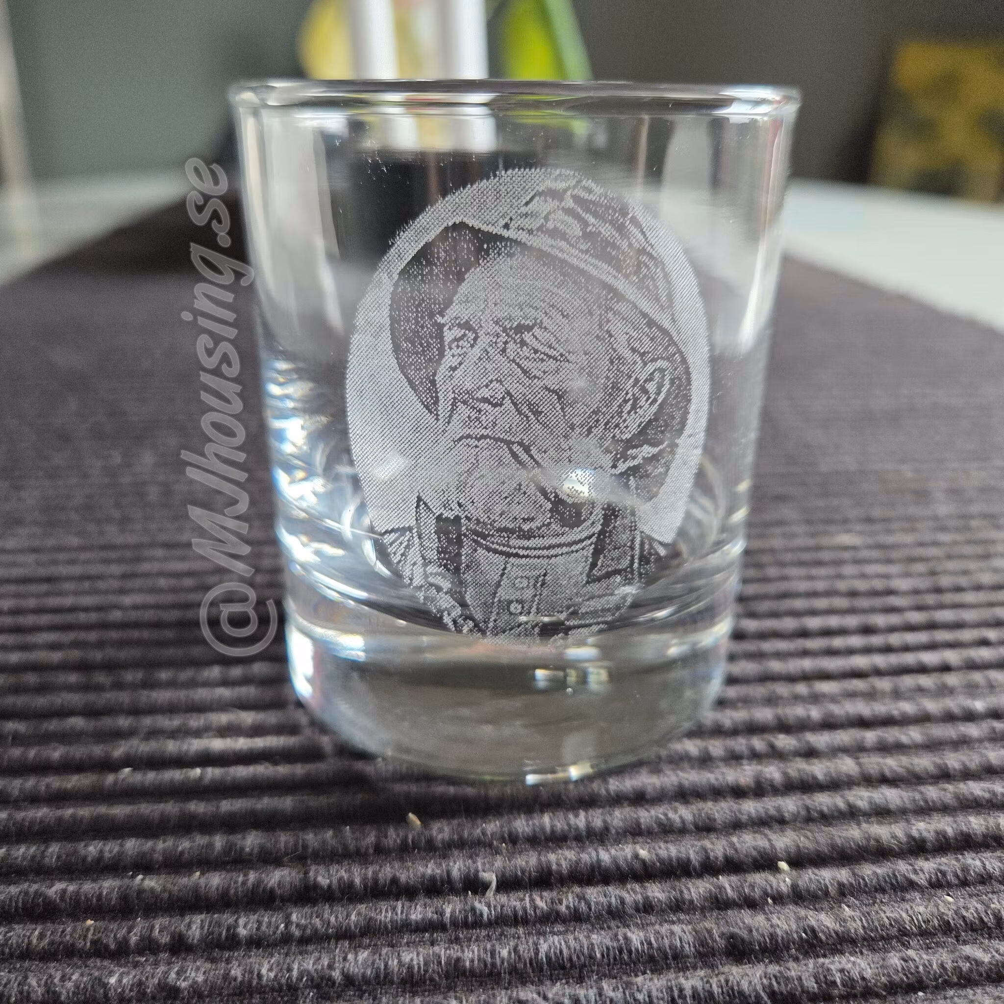 Graverat Whiskyglas