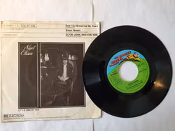 Elton John, Dont go breaking my heart. Vinyl S