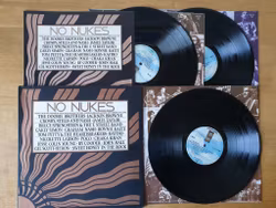 No nukes, Various artists. Vinyl 3LP