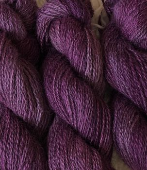 Milla Stenkyrka DK - Lavender (på grå) 100 g