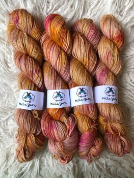 Handfärgad Llama Silk - Dusty Roses 50 g