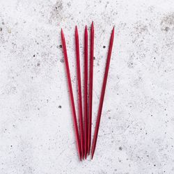 Järbo röda strumpstickor 20 cm - 2.5