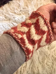 Vinterhjärtan muddar - svenskt stickmönster