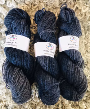 Milla Finull -  En kulen natt (på mellangrå) 50 g