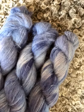 Milla Baby Suri Silk Cloud 400 - Blåbärsglass 50 g