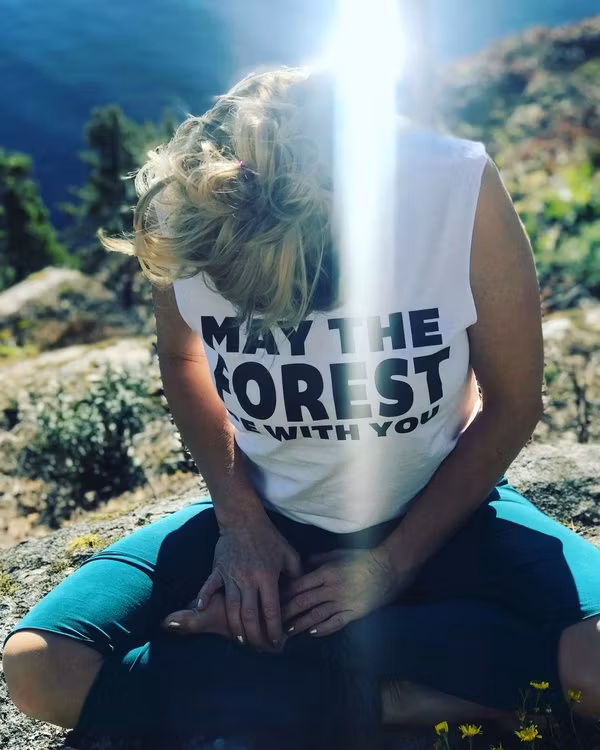 May the forest muscle tee Från Yogime