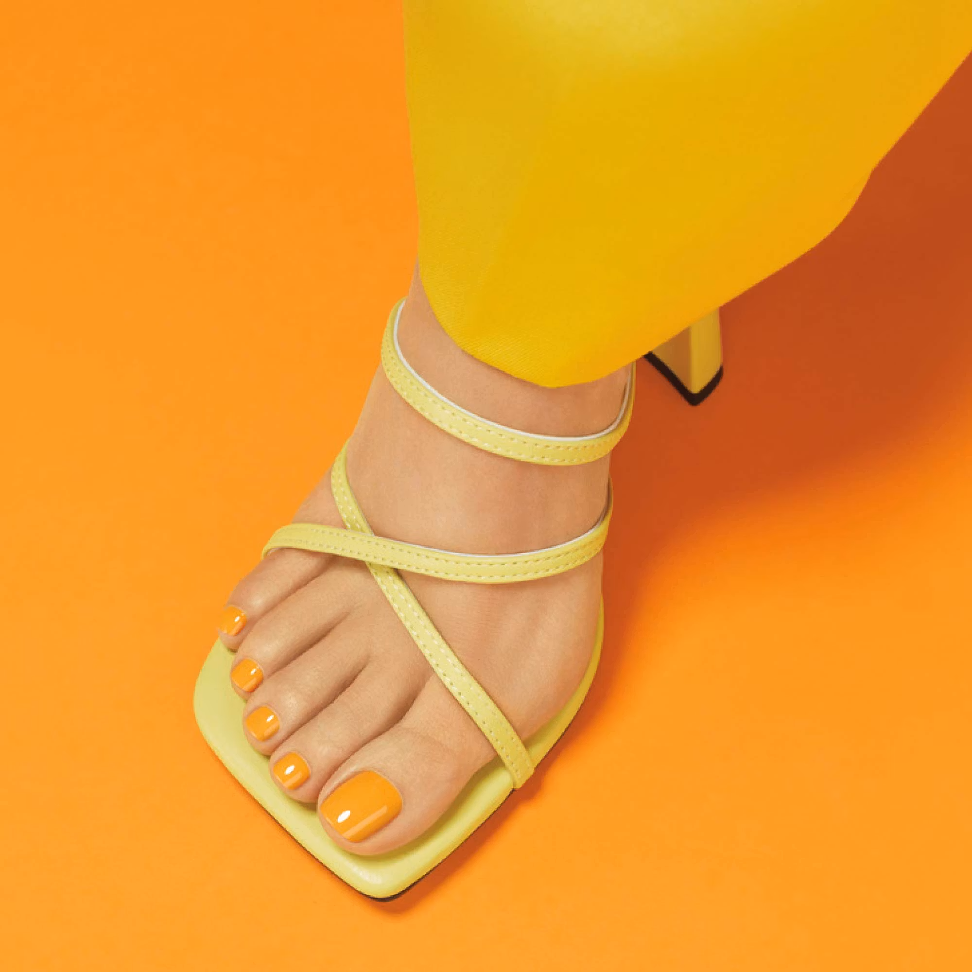 CND  Among The Marigolds VINYLUX, 15 ml