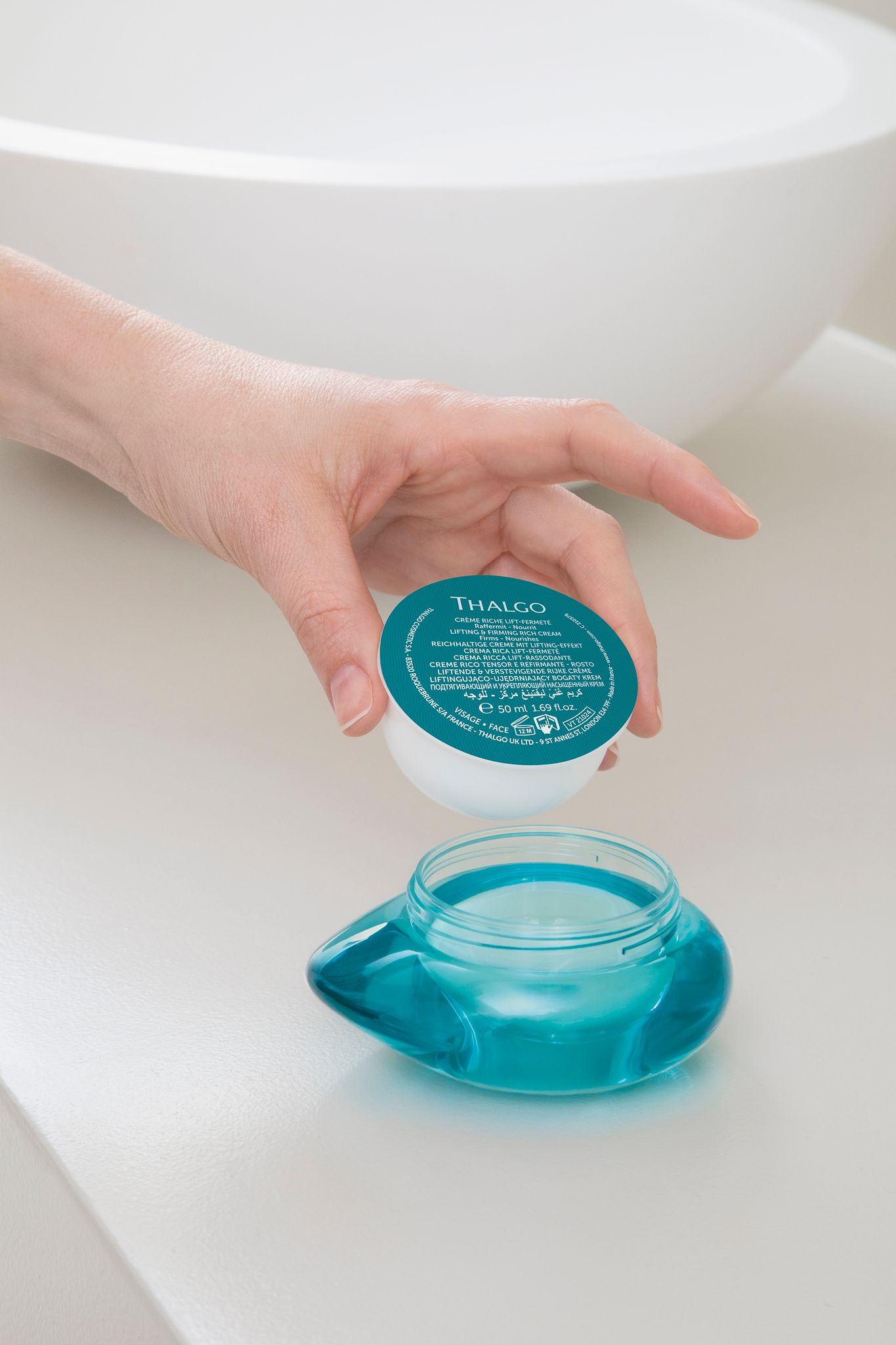 THALGO Silicium Lift - Lifting & Firming Rich Cream, 50 ml  - oppstrammende krem  for  tørr og veldig tørr hud