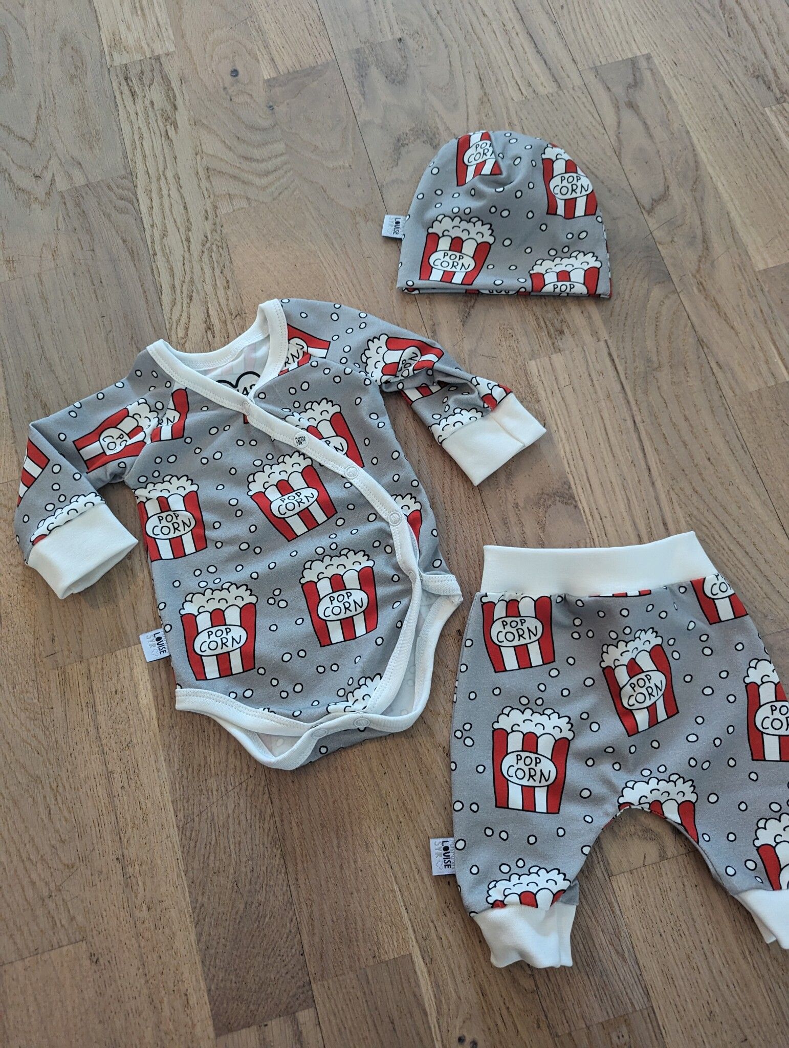 Prematurkläder med popcorn