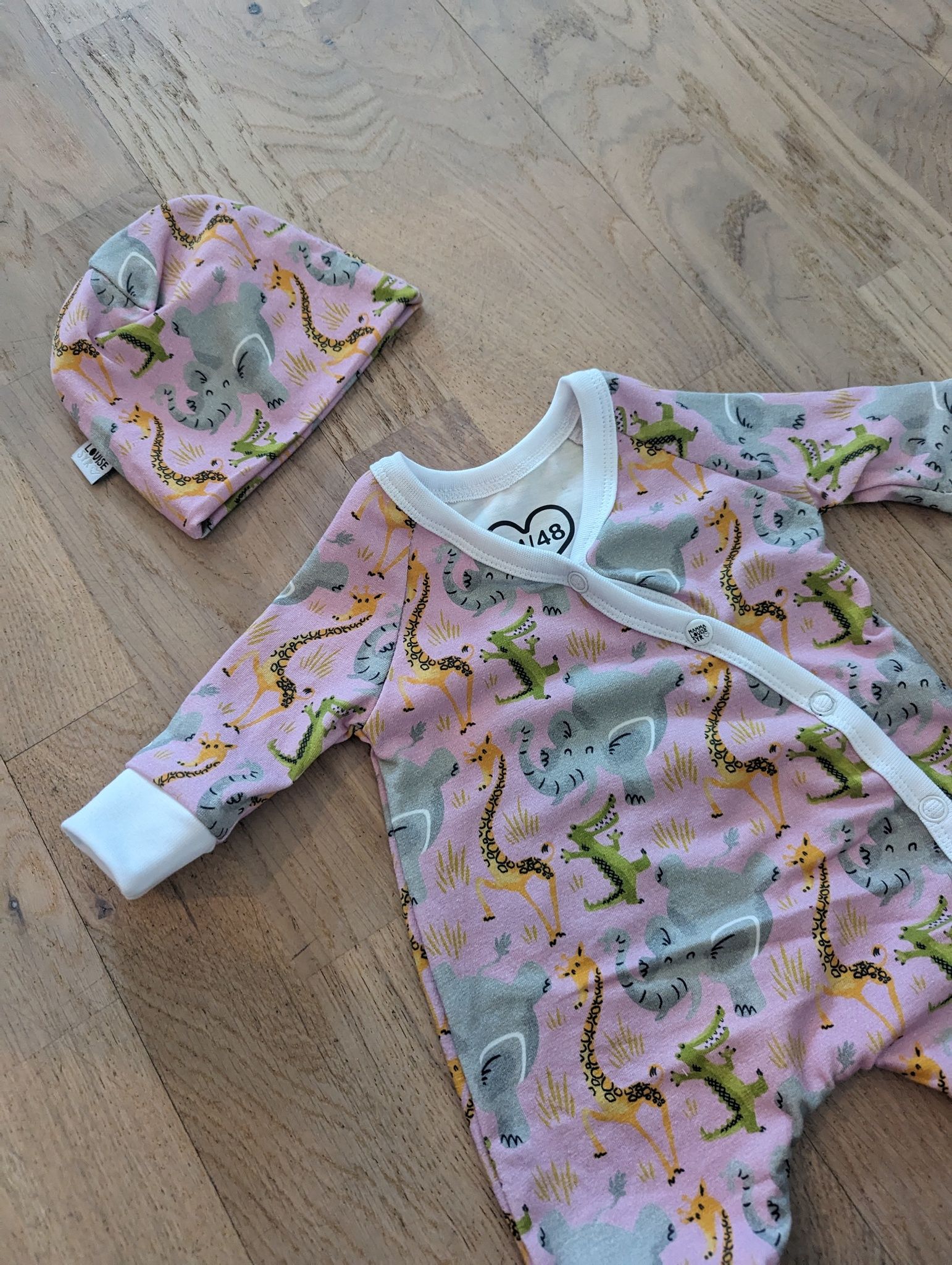 Ekologisk prematur heldress rosa safari