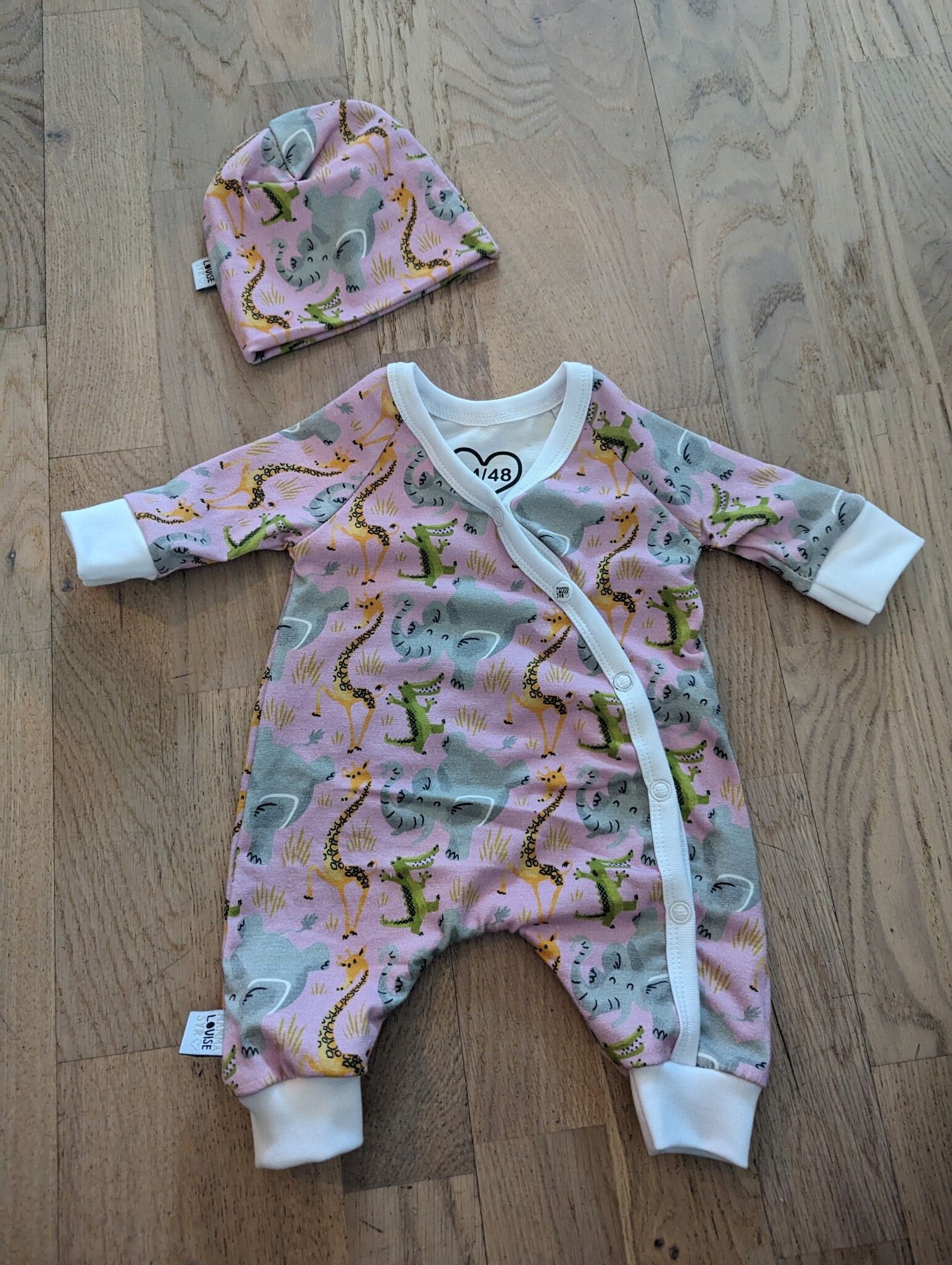 Prematurkläder i storlek 44