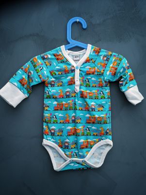 Ekologisk body med tåg