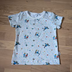 Ekologisk T-shirt/Tröja med Pippi på kalas