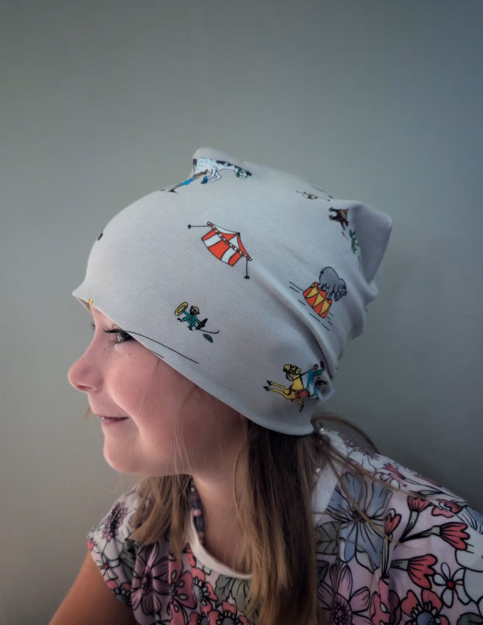 Mössa med Pippi Långstrump på cirkus