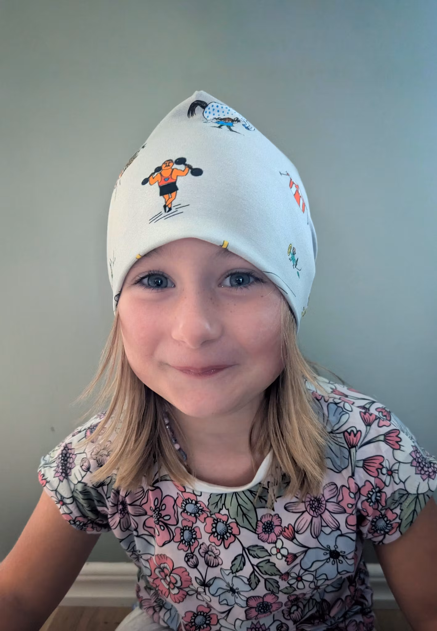 Mössa med Pippi Långstrump på cirkus