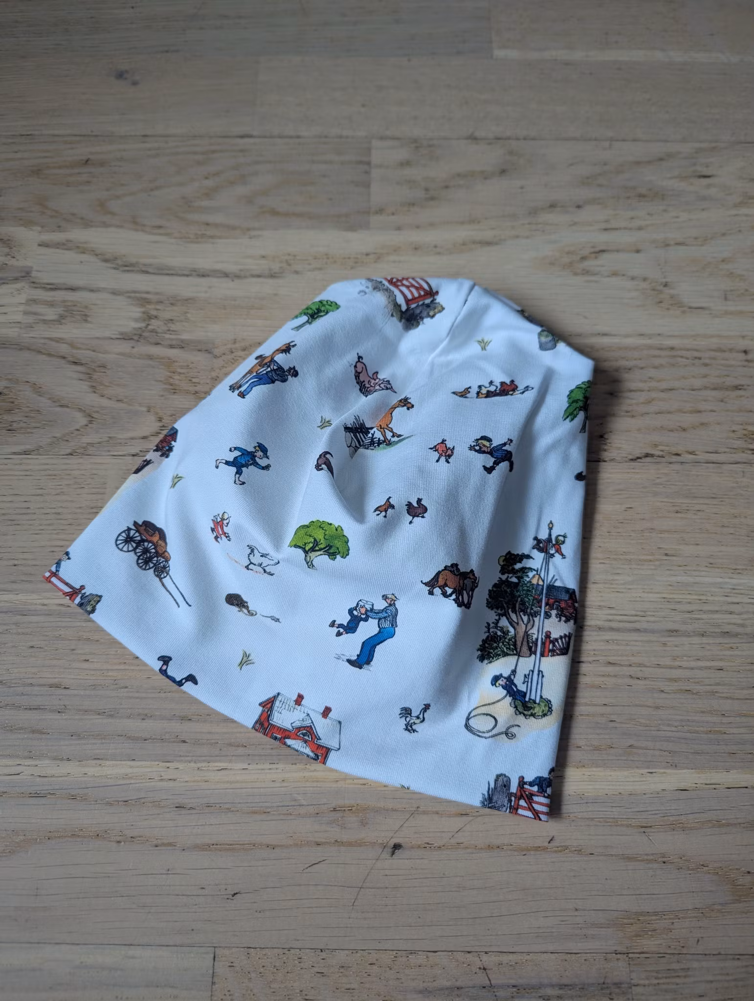 Mössa med Emil i Lönneberga katthult