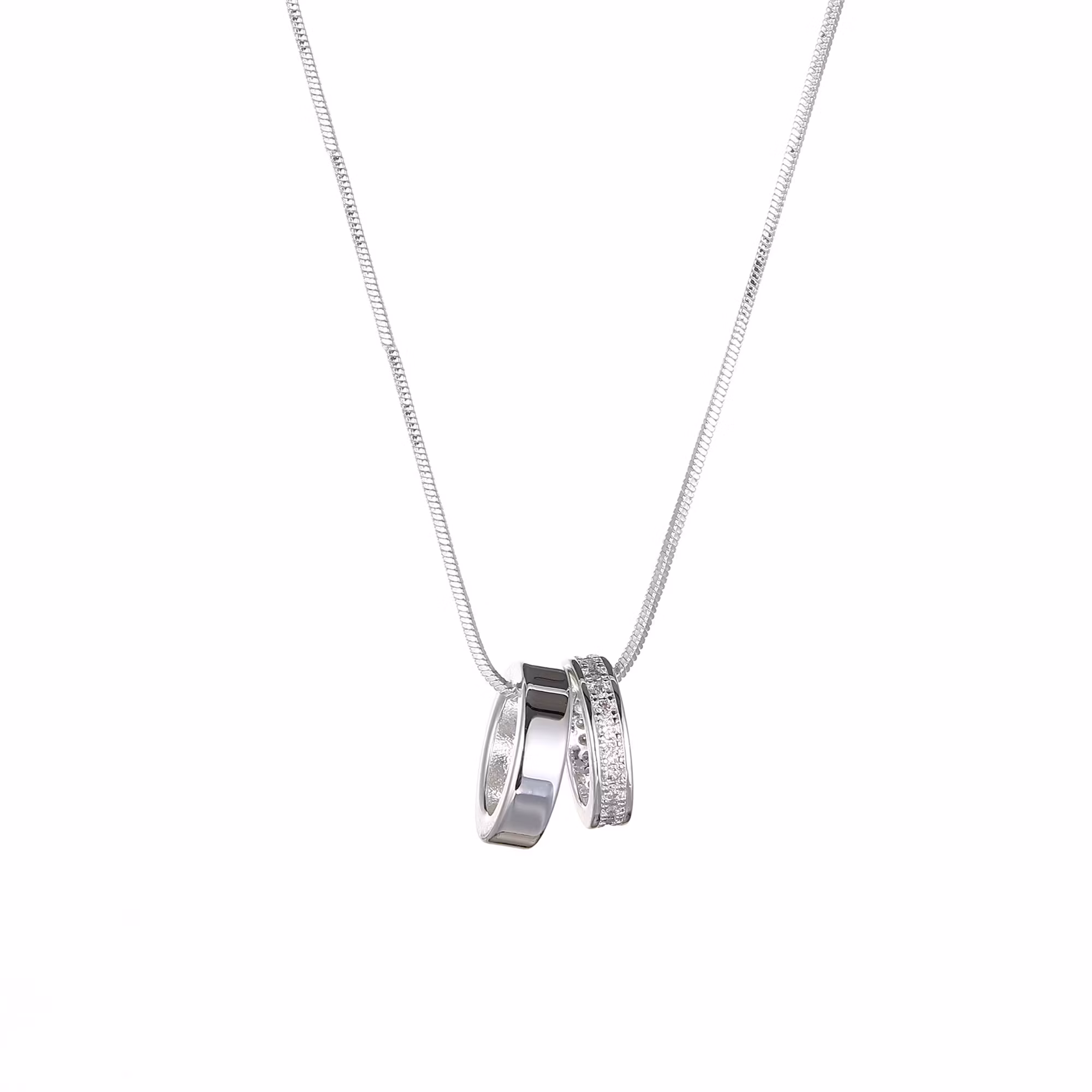 Halsband med ringar