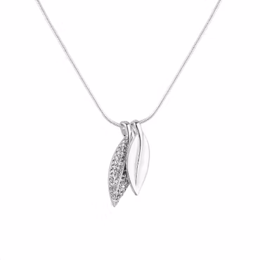 Kort halsband med löv