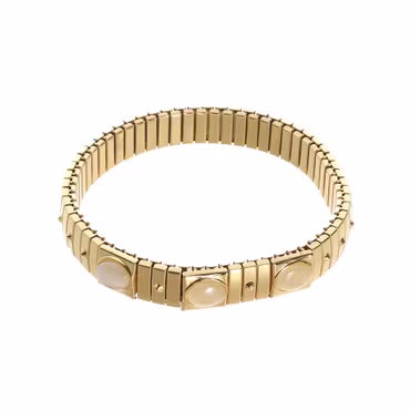 Armband med stenar