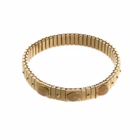 Armband med stenar