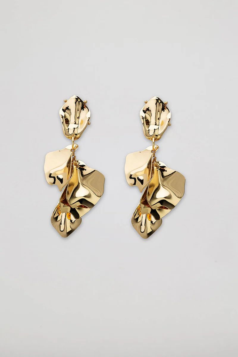 Leaf earrings metallic